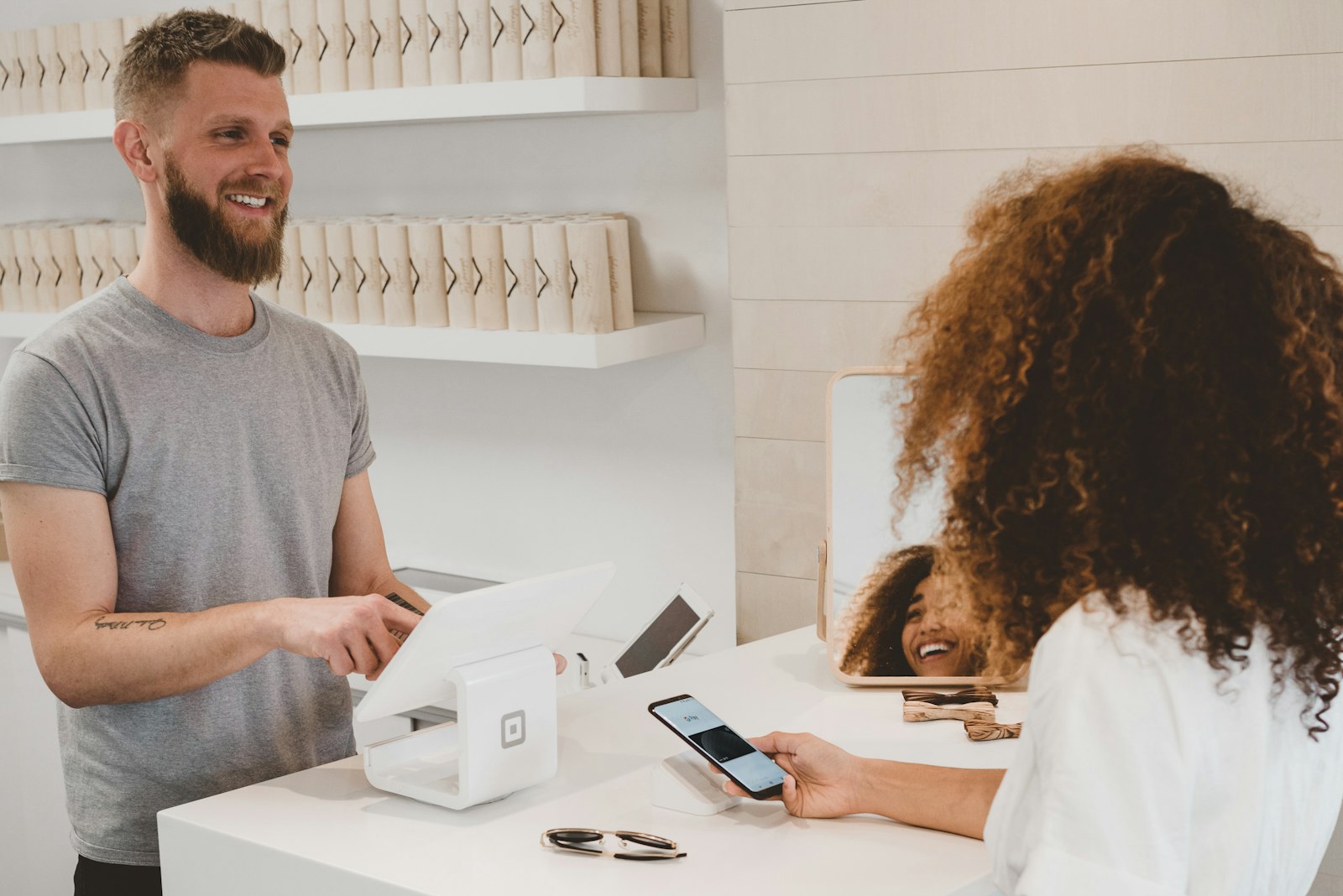 AI support assistant for a growing e-commerce brand